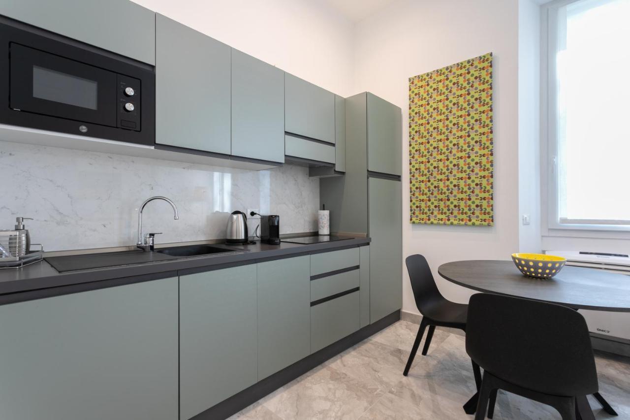 Luna Homes - Bilocale In Mac Mahon Mailand Exterior foto