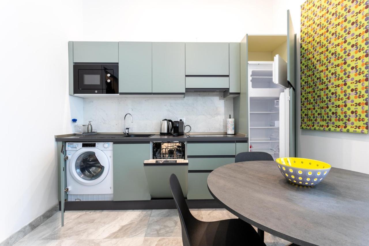 Luna Homes - Bilocale In Mac Mahon Mailand Exterior foto